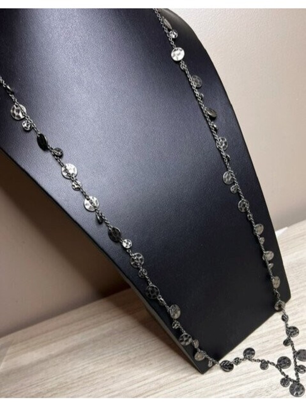 B6553 Fossil Long Layered Necklace Adjustable  Gunmetal Hammered Disc 36"